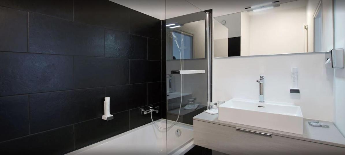 Le Bourgogne Hotel