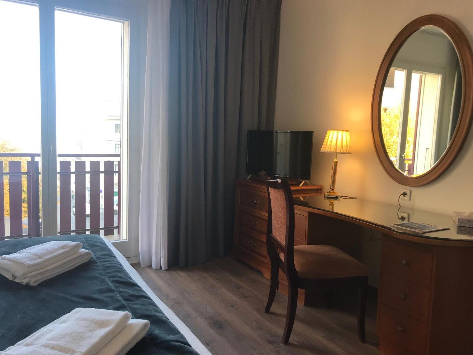 Le Bourgogne Hotel